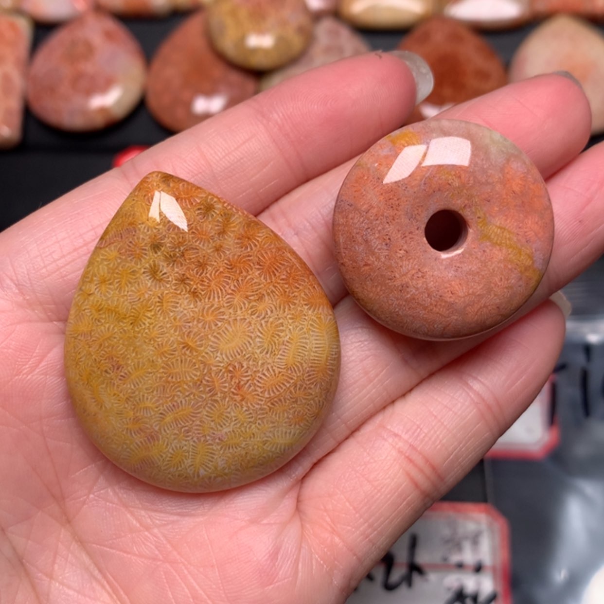 【闪购商品】硅化玉颈饰未镶嵌T***a