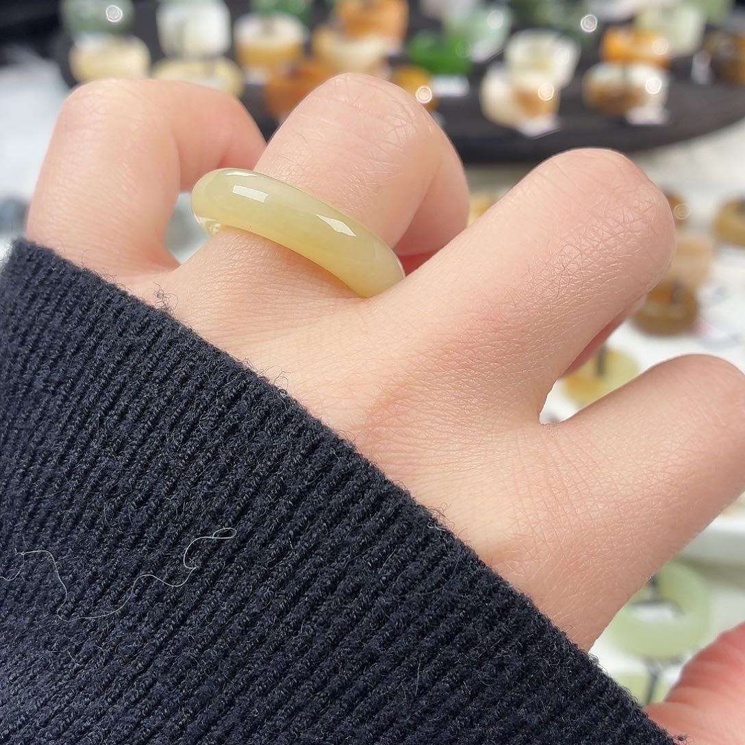 和田玉未镶嵌戒指S24飘糖泥鳅背16.4