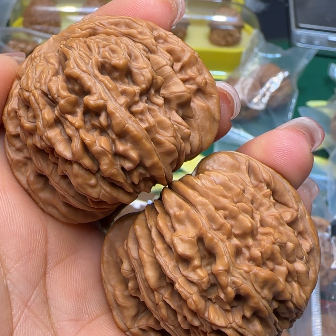 文玩核桃吊坠46平谷楼