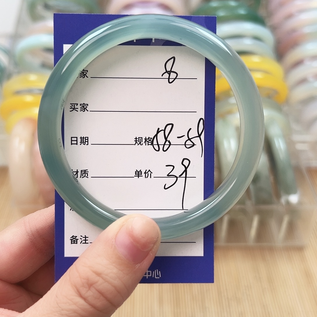 玛瑙/玉髓未镶嵌手镯8