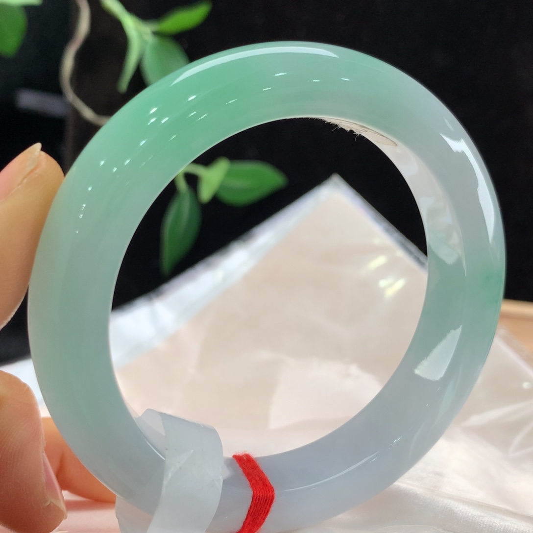 翡翠手镯未镶嵌111-5829