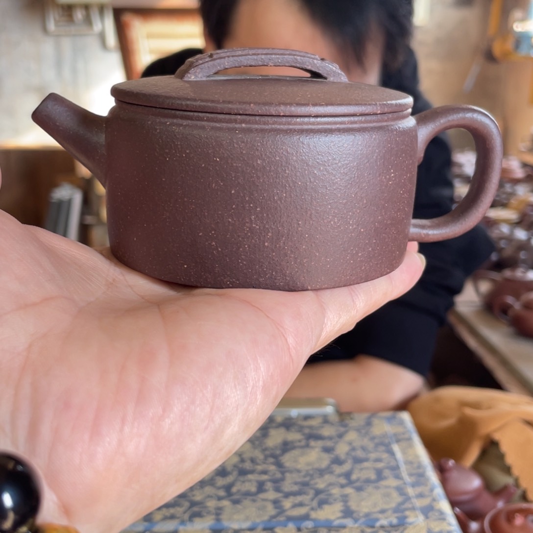 茶壶紫砂CZP。  大水潭天青泥。  汉瓦。 200CC