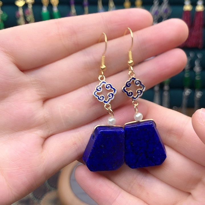 石英质玉耳钉合金