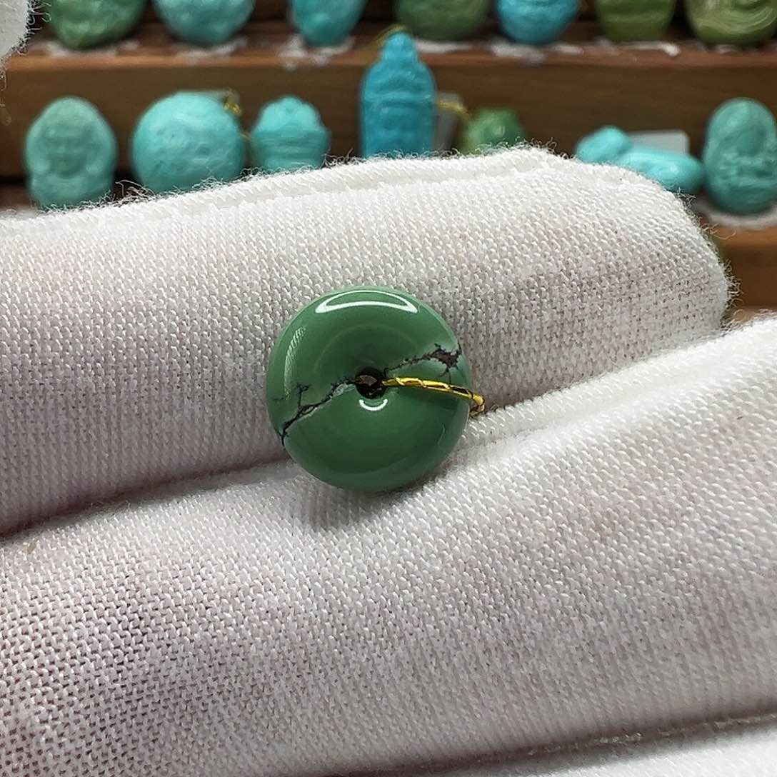 绿松石未镶嵌平安扣 