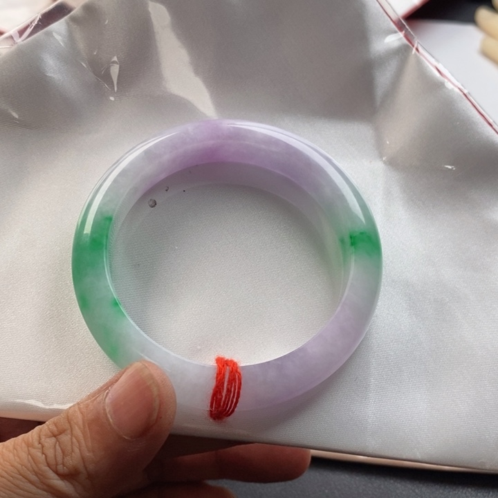 以实物为准，拍哪个发哪个