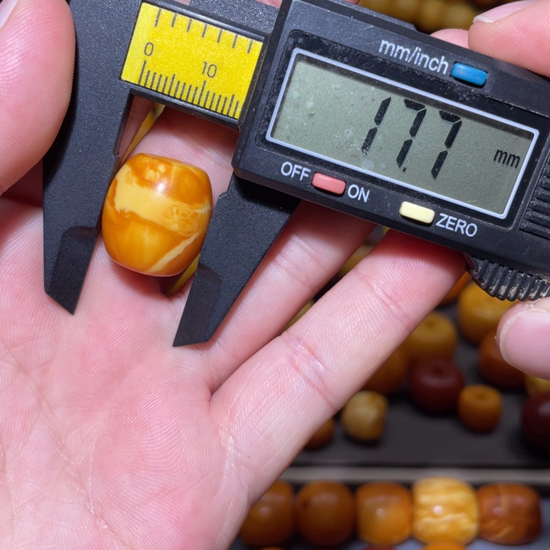 琥珀未镶嵌裸石桶珠