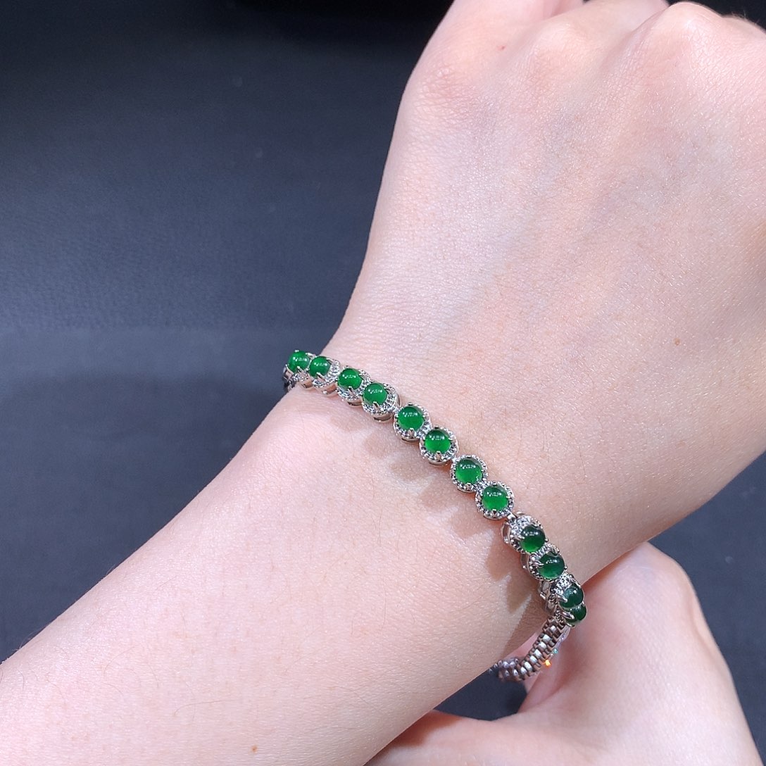 未镶嵌戒指翡翠翡翠