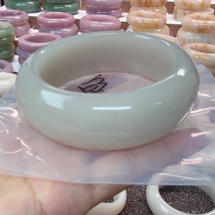 石英质玉手镯合金鱼*