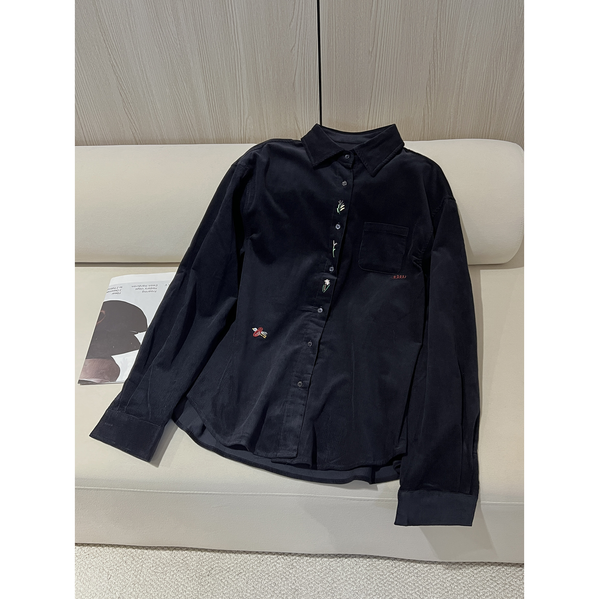 刺绣小花朵藏青色衬衫L9398