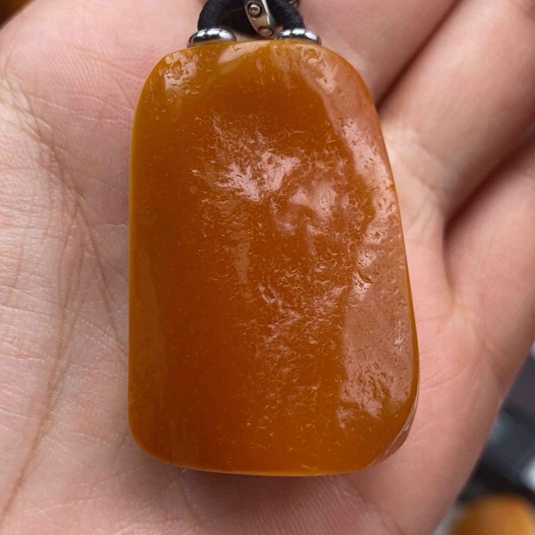 琥珀吊坠(赠链)未镶嵌