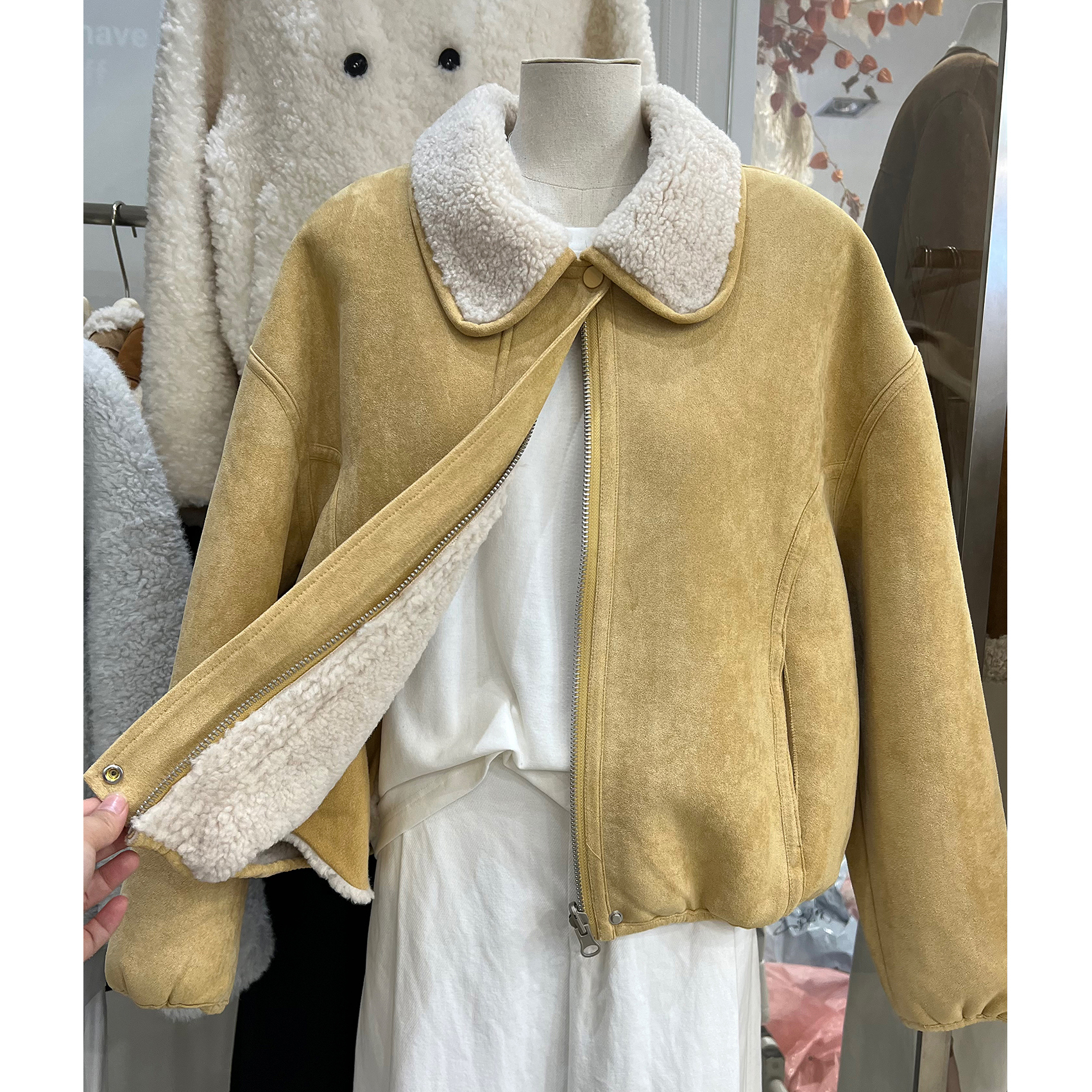 欧货高端翻领羊羔毛麂皮绒外套2025冬季新款皮毛一体加厚夹克上衣