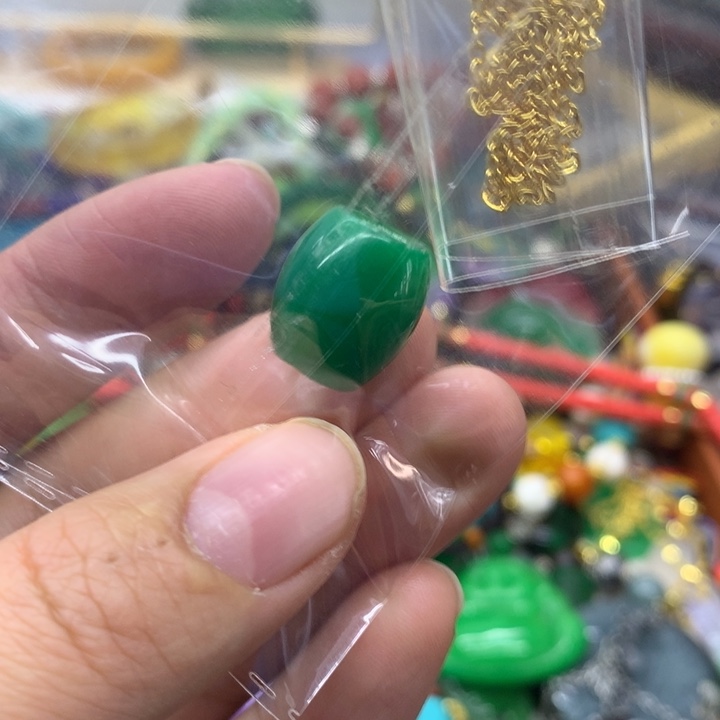 颈饰未镶嵌翡翠吊坠