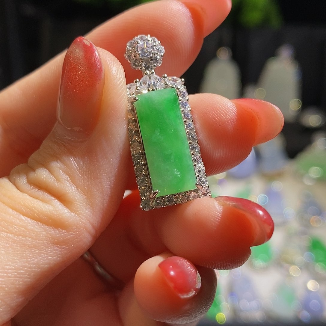 翡翠银S925镶嵌颈饰天然翡翠