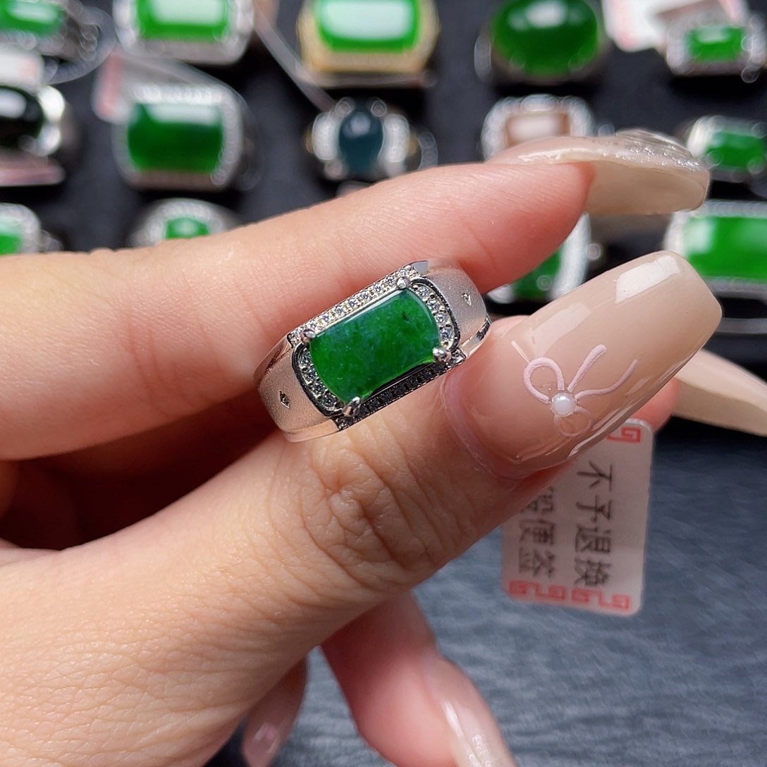 翡翠戒指银S925镶嵌编号2843没有运费险