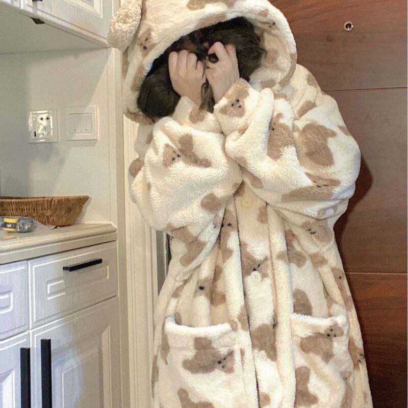 【泰迪熊】可爱卡通小熊珊瑚绒睡衣女秋冬季加厚睡袍可外穿家居保暖