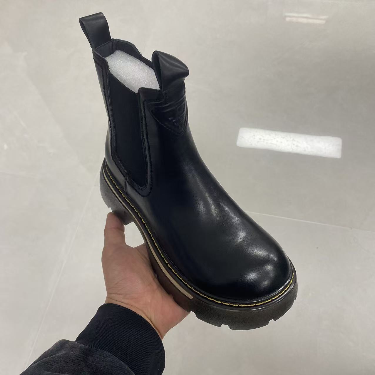 冬季女士加绒厚底马丁靴38736