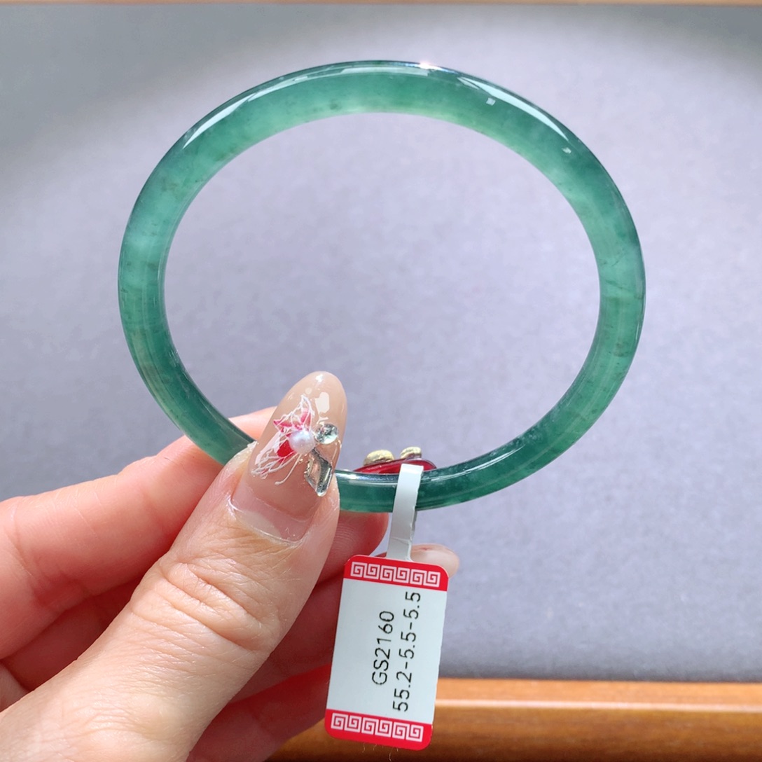 翡翠手镯未镶嵌天然翡翠手镯叮当镯