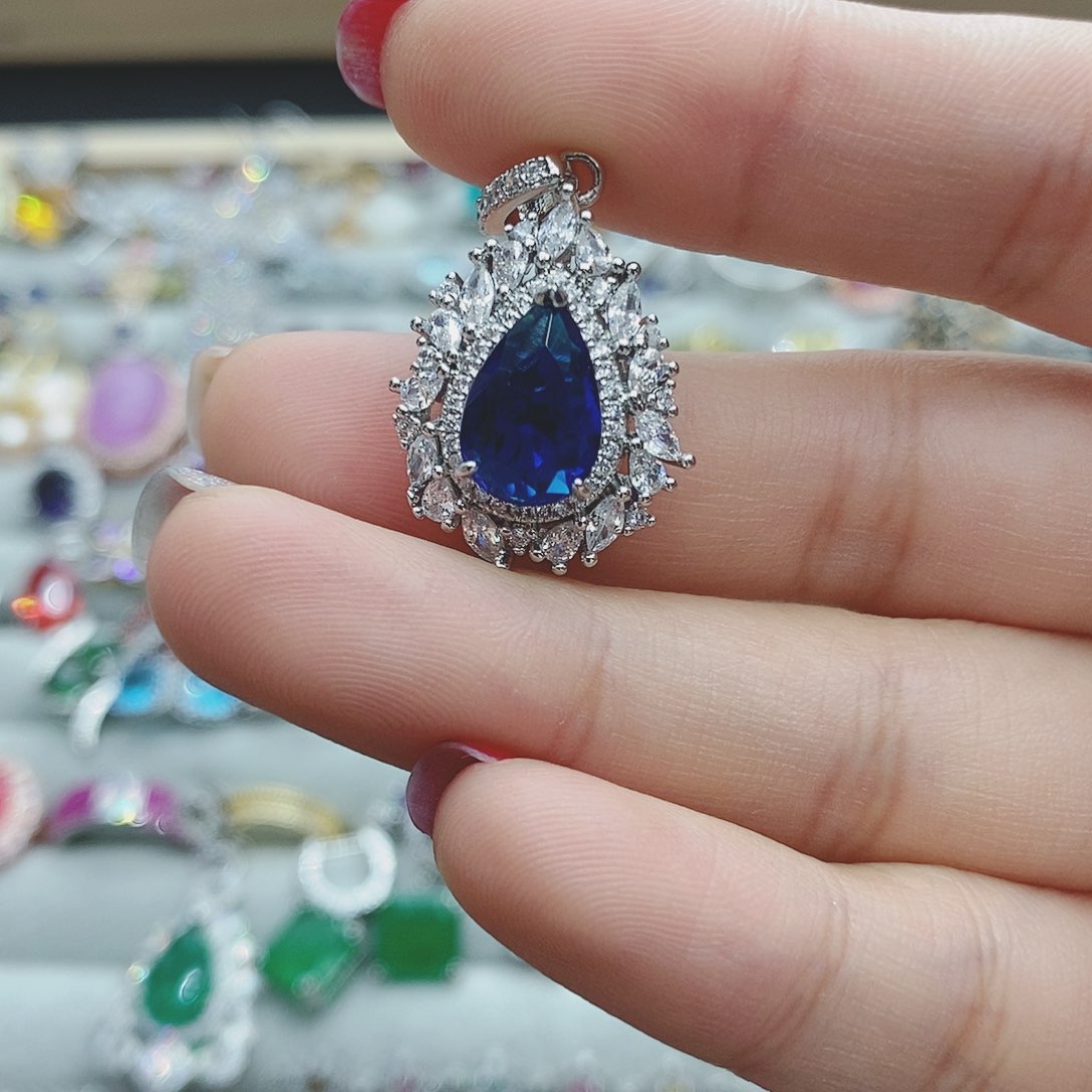 【闪购商品】托帕石耳饰银S925镶嵌