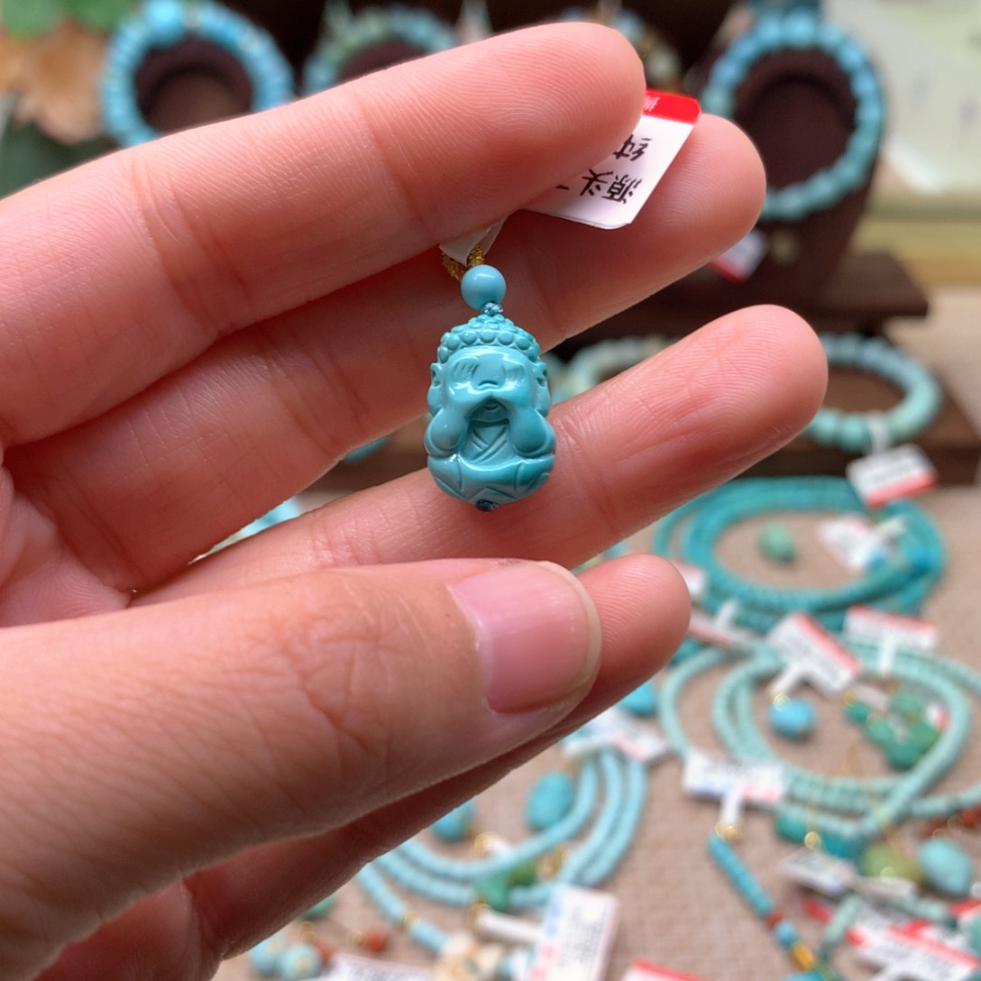 绿松石配饰未镶嵌