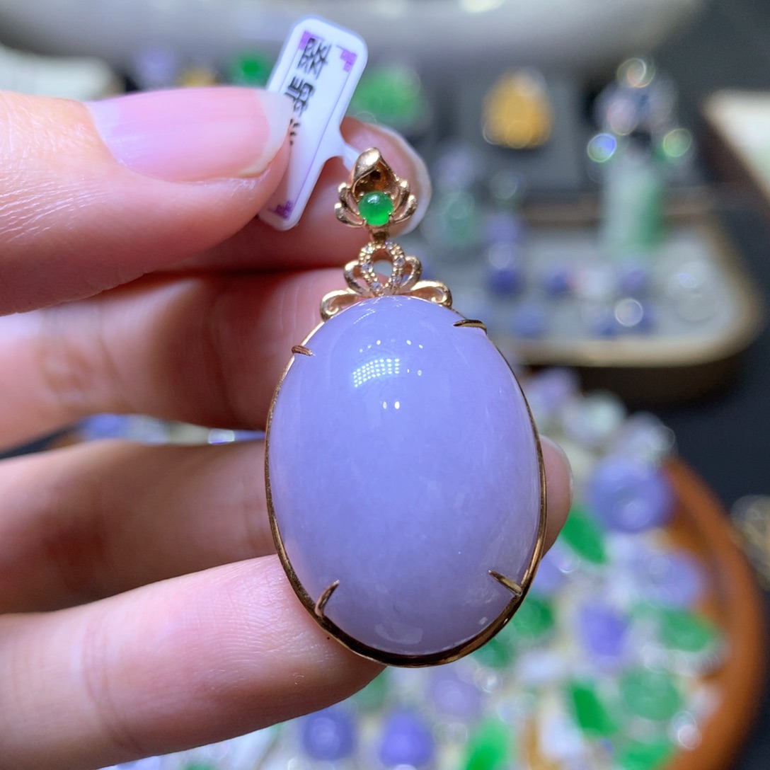 【闪购商品】翡翠颈饰18K金镶嵌翡翠吊坠项链