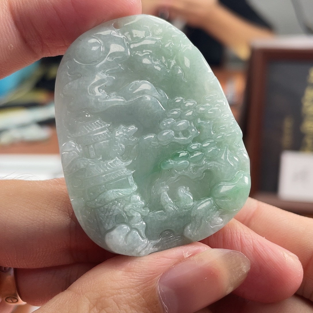 翡翠未镶嵌颈饰翡翠