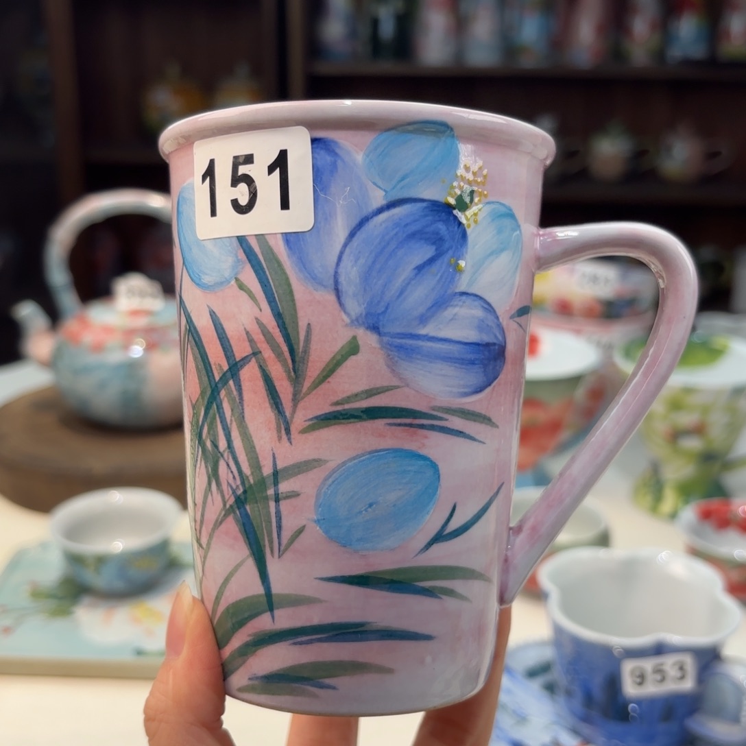 瓷片兔兔的小可爱太