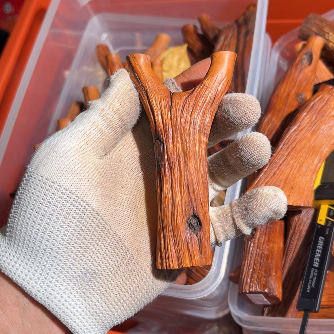 传***哥火琉璃树杈木弓手工制作