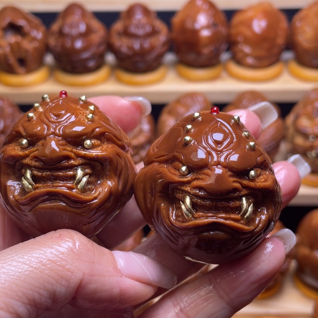 橄榄核把件D****?巴西大橄榄