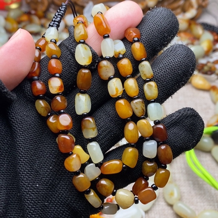 和田玉未镶嵌手链