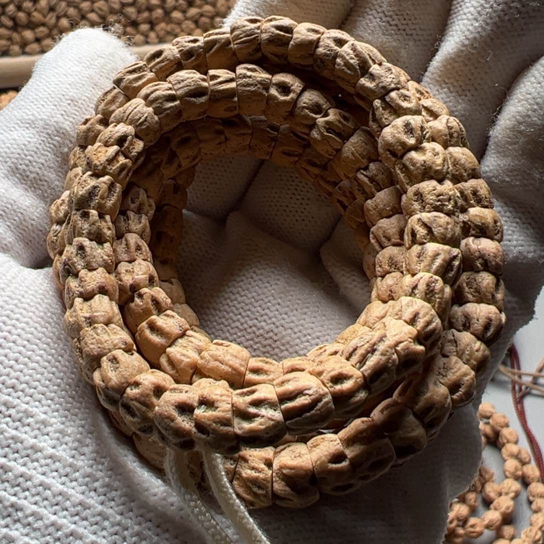 柏香籽/百香籽吊坠S****z