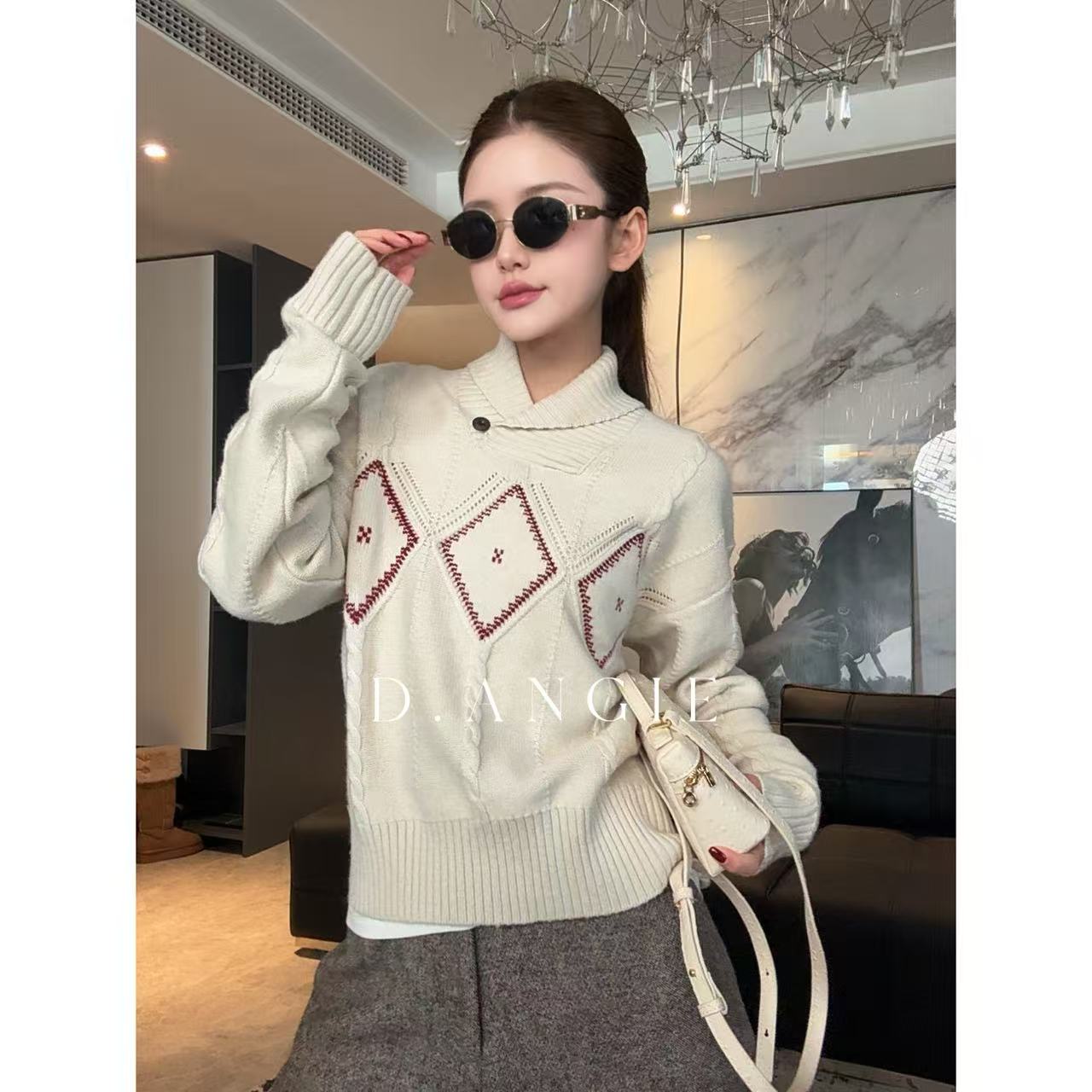 D.Angie【冬日专属】2025秋季新款索邦诗会菱格纹针织上衣女AQ348