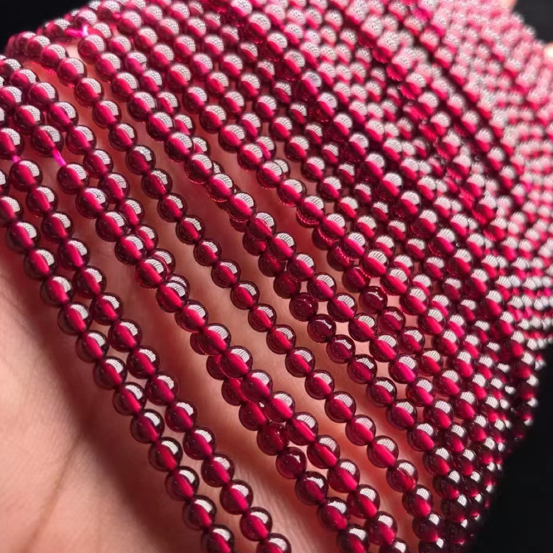 天然巴西酒红梅紫色石榴石4.5mm三圈 全净体 9a 毕业