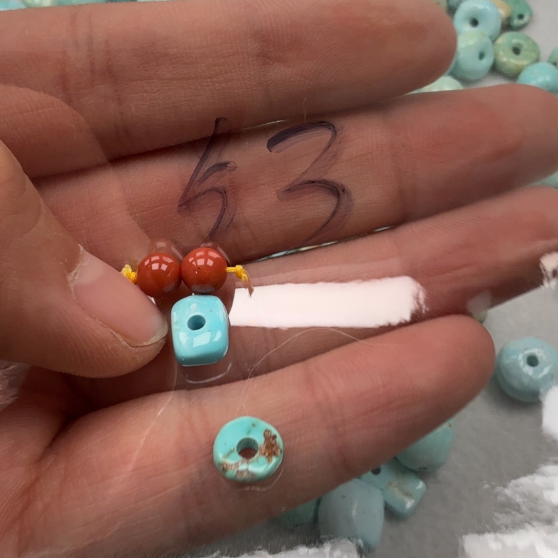 南红玛瑙未镶嵌珠宝奇石