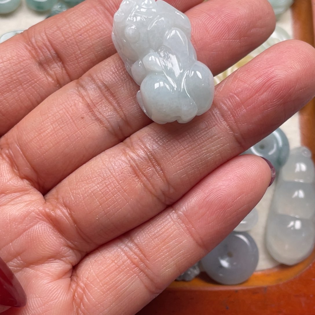 翡翠颈饰未镶嵌67896788