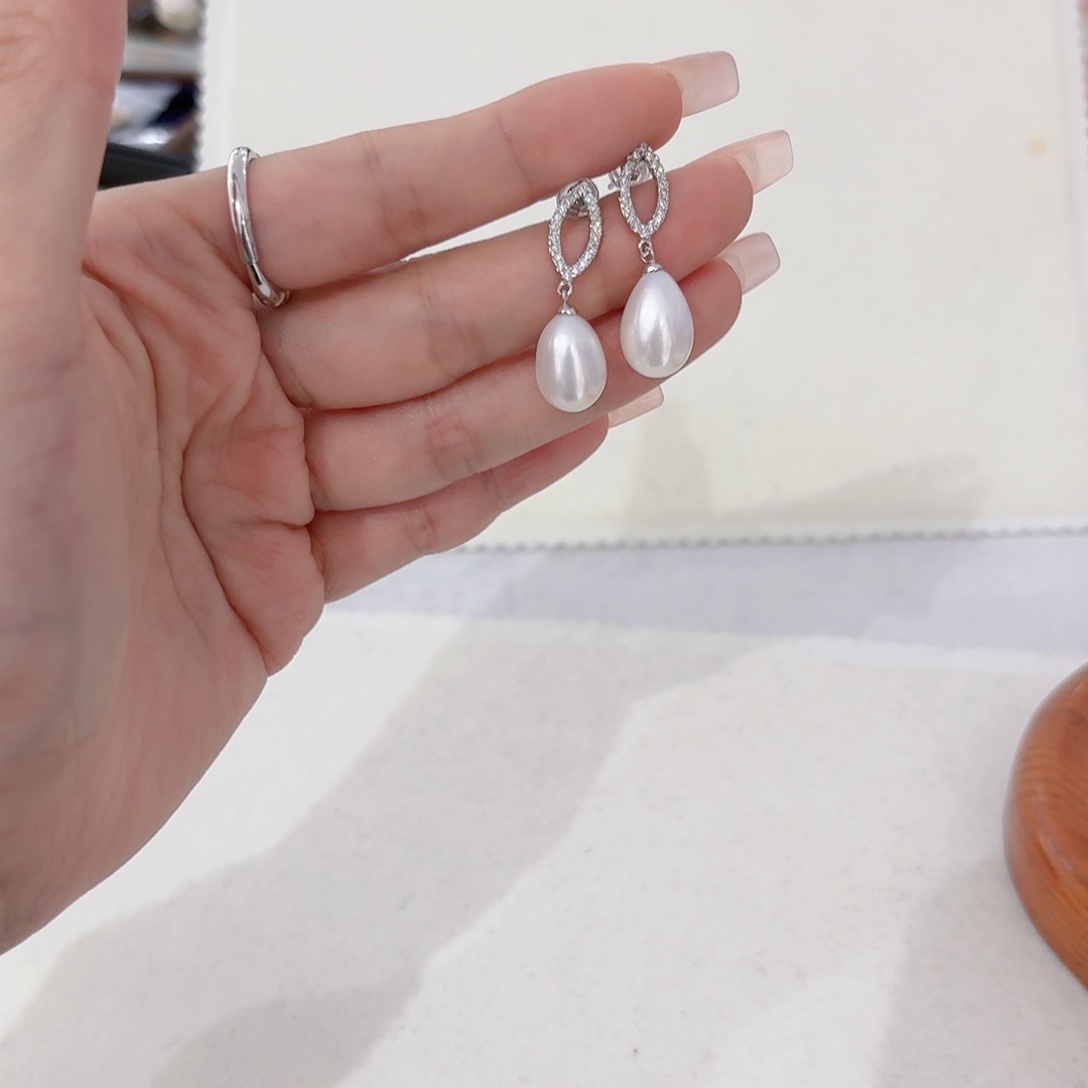 银S925镶嵌耳饰淡水珍珠