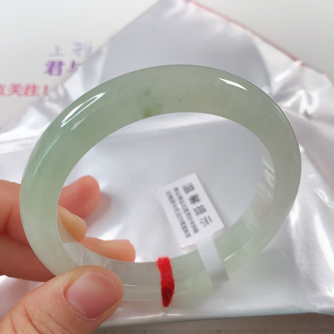 翡翠手镯未镶嵌 正圈①④③