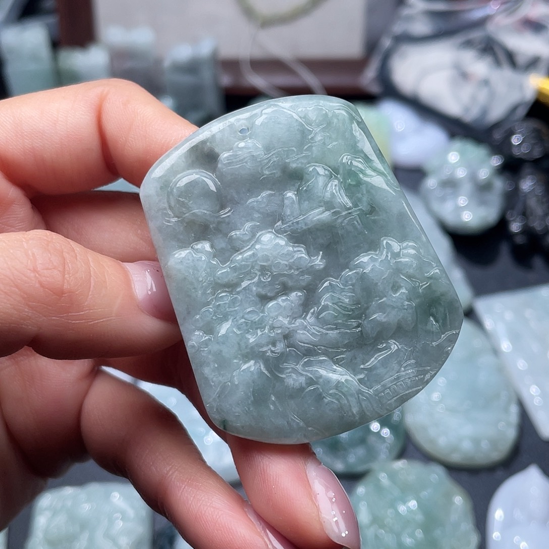 翡翠未镶嵌颈饰翡翠