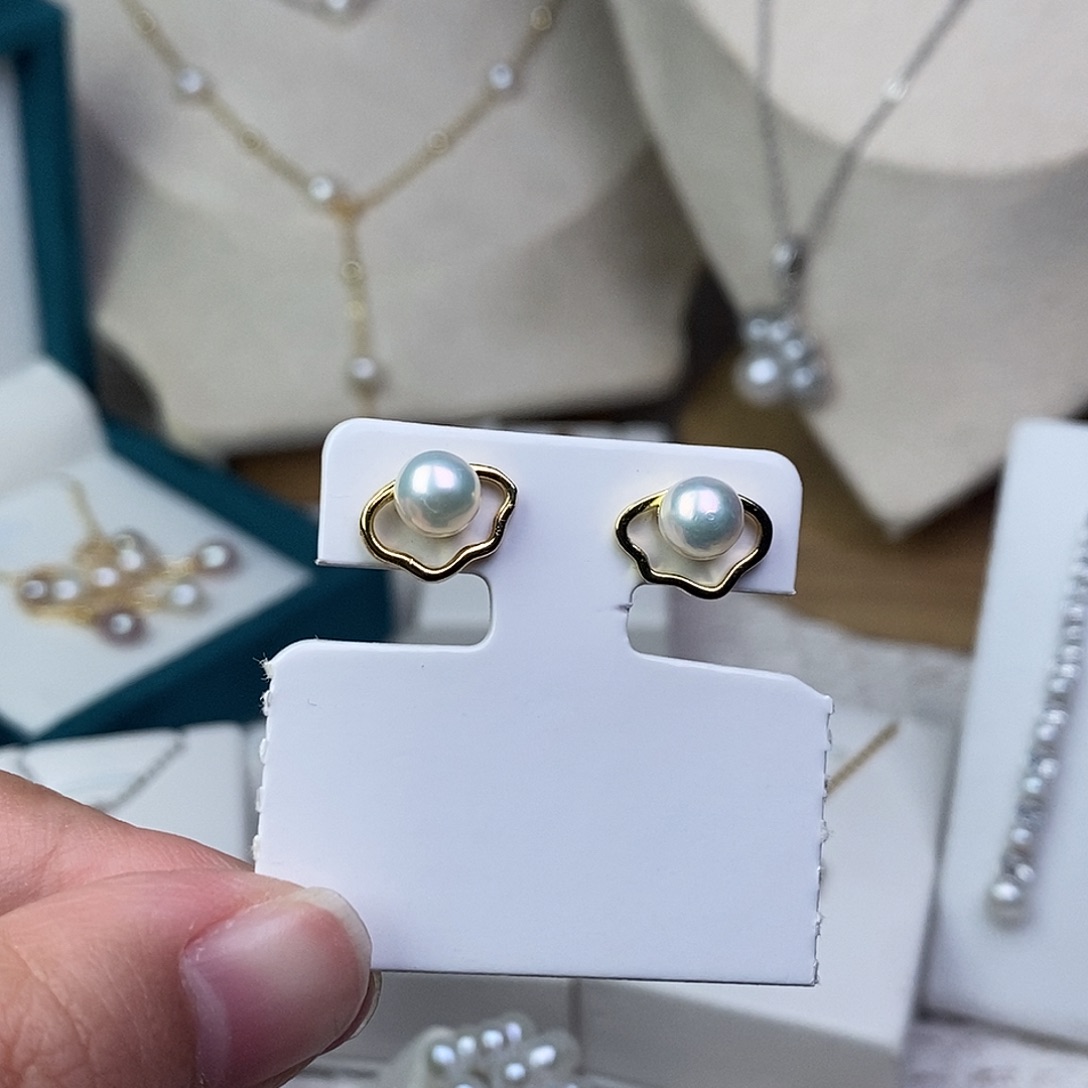 银S925镶嵌耳饰淡水珍珠