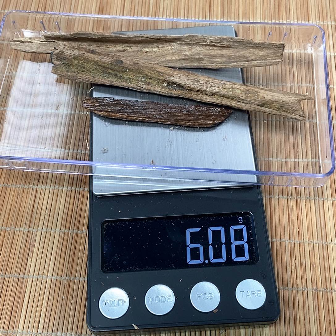 沉香碎屑沉香海南树心油6克