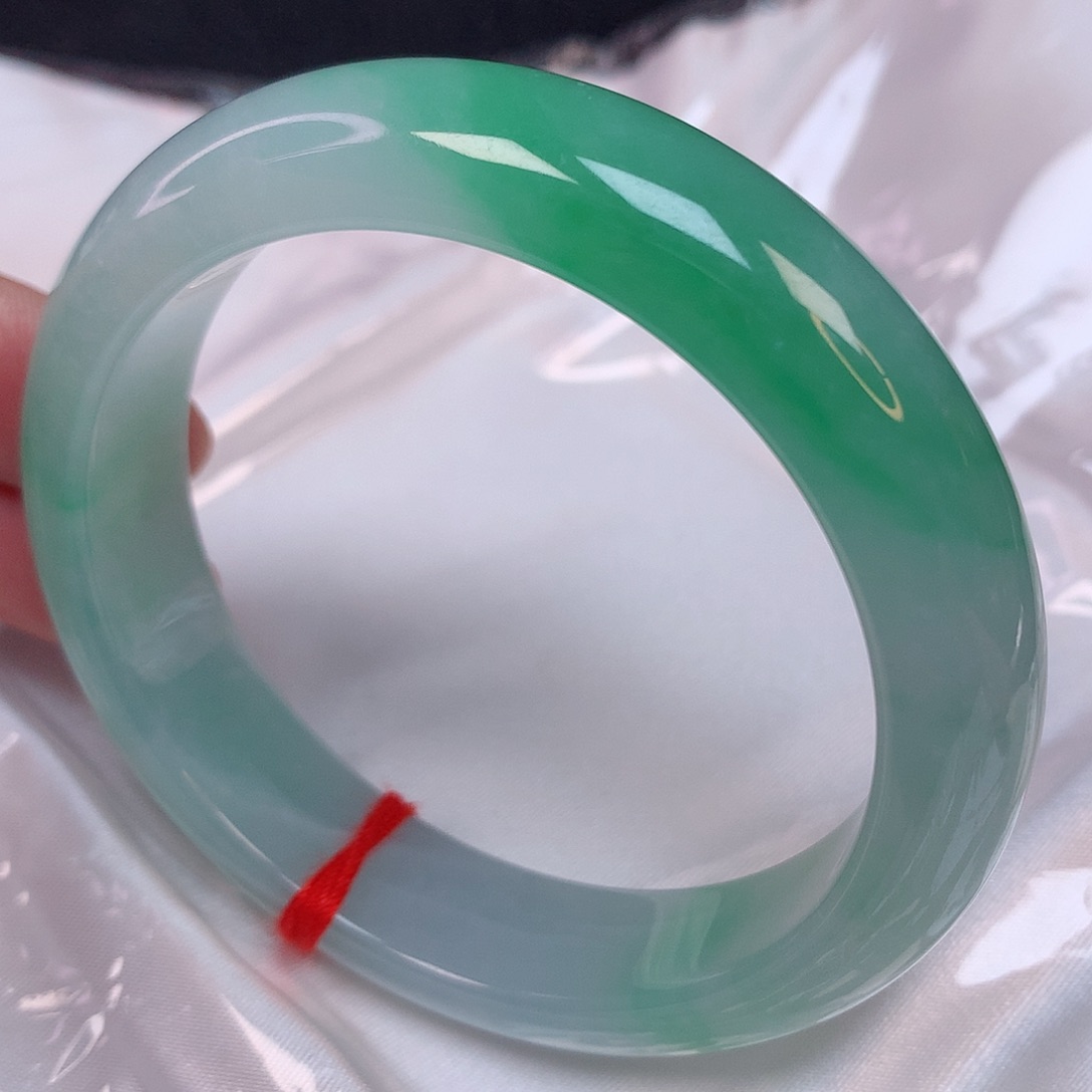 翡翠手镯未镶嵌57 翡翠手镯