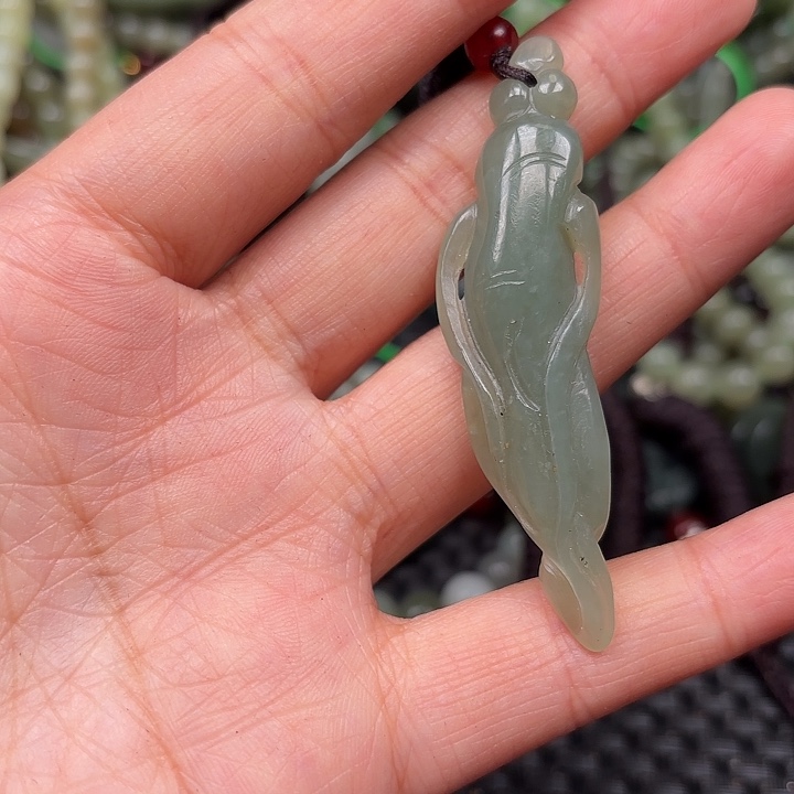 和田玉颈饰未镶嵌