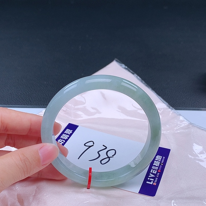 翡翠手镯未镶嵌63圈000390
