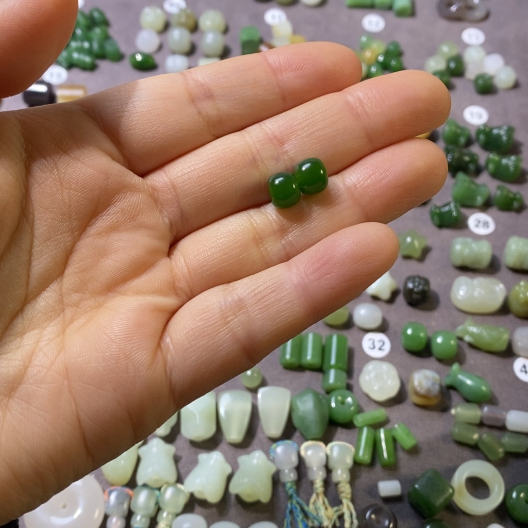 流***猫和田玉未镶嵌车挂