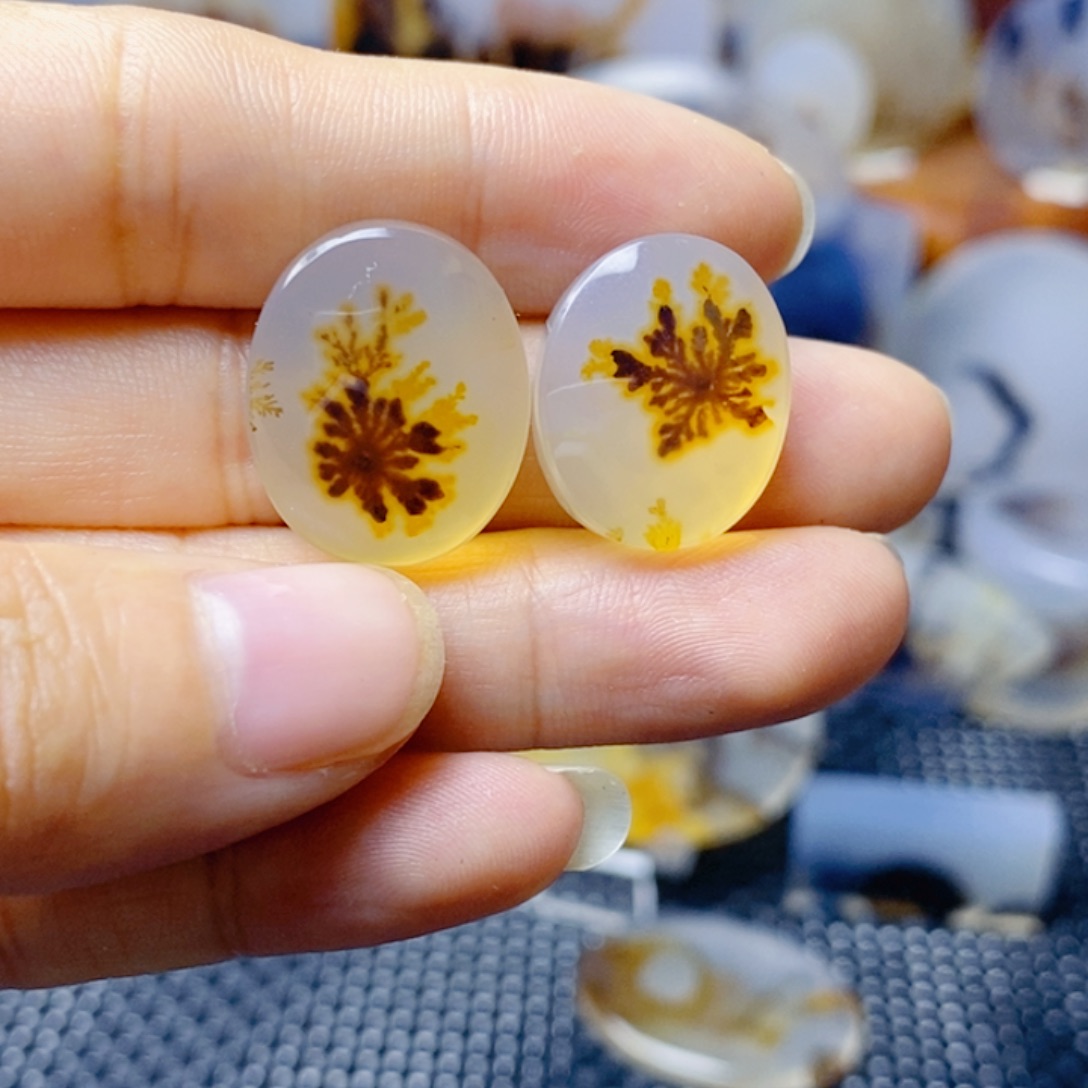 玛瑙/玉髓未镶嵌珠宝奇石