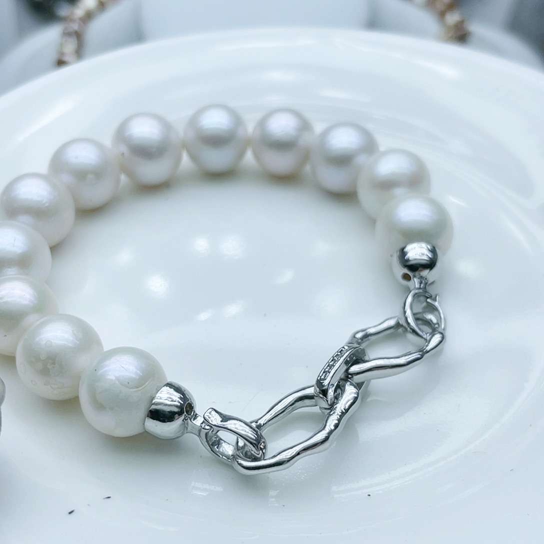 淡水珍珠颈饰钛钢