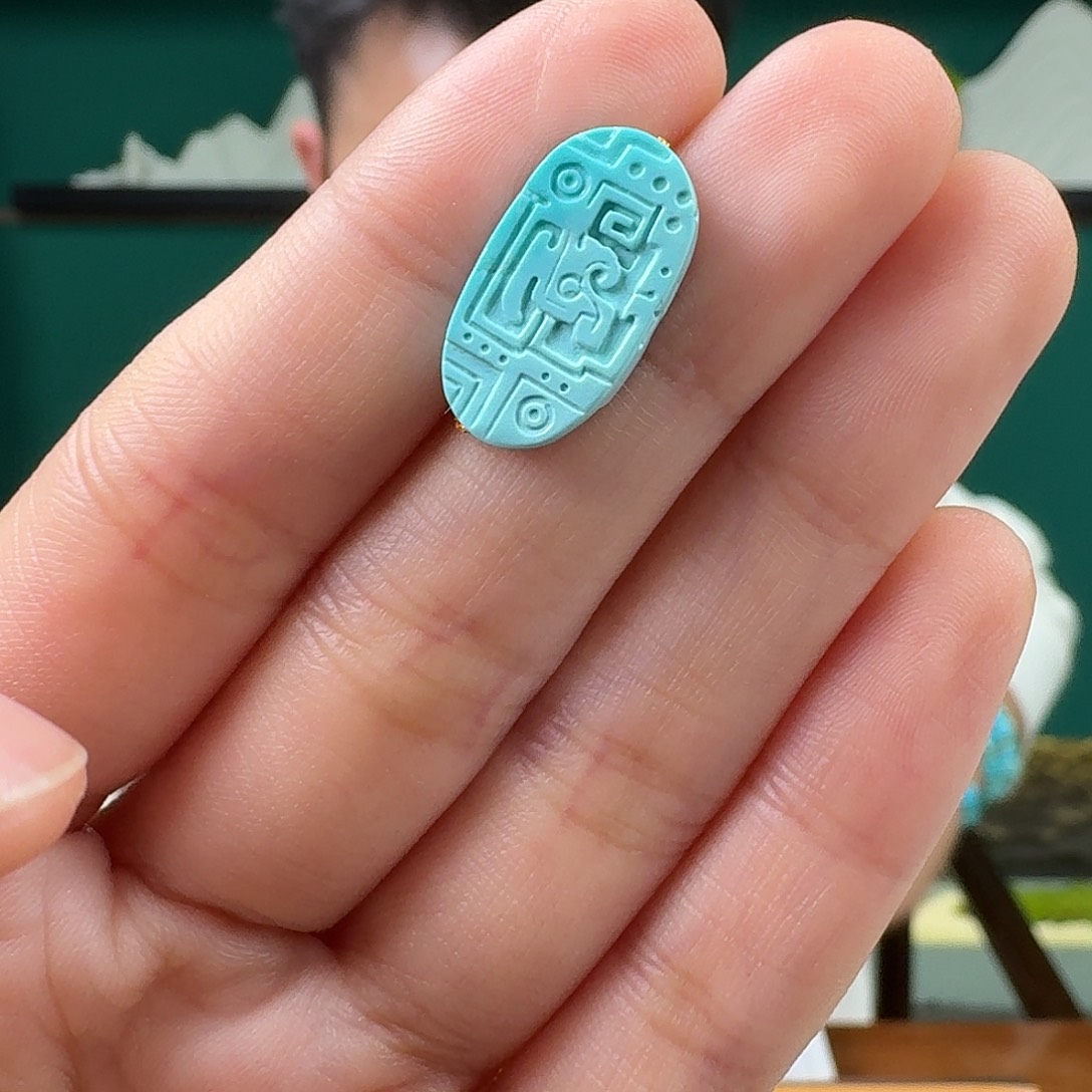 绿松石未镶嵌珠宝奇石