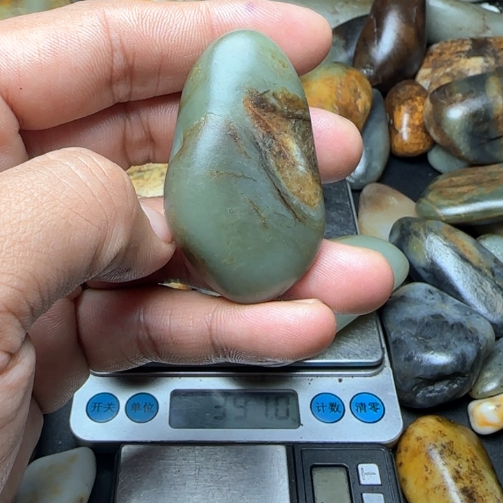 未镶嵌和田玉（子料）珠宝奇石倔****子