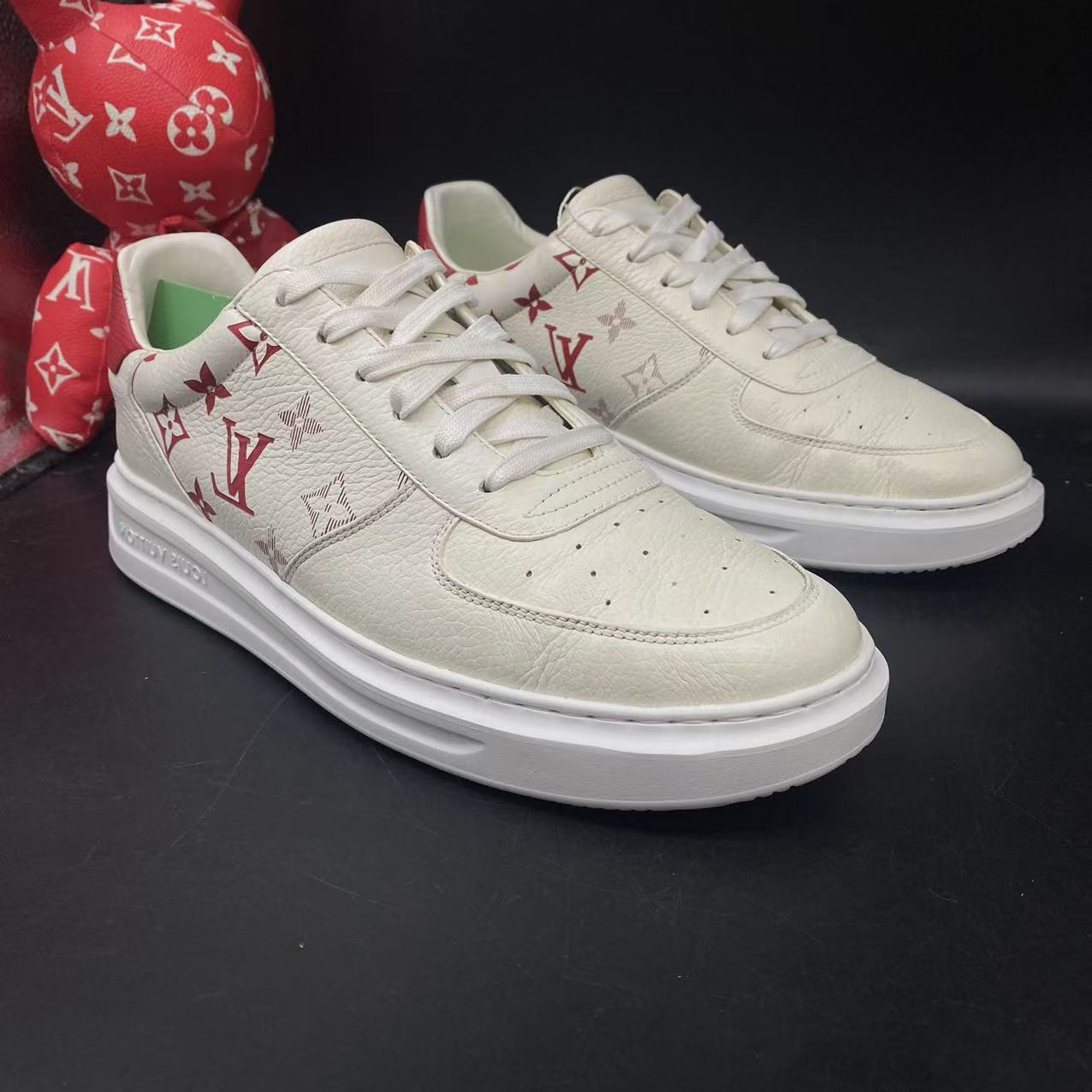 95新 LouisVuitton/路易威登 【AO特惠】41.5欧码 红印花松糕鞋7791