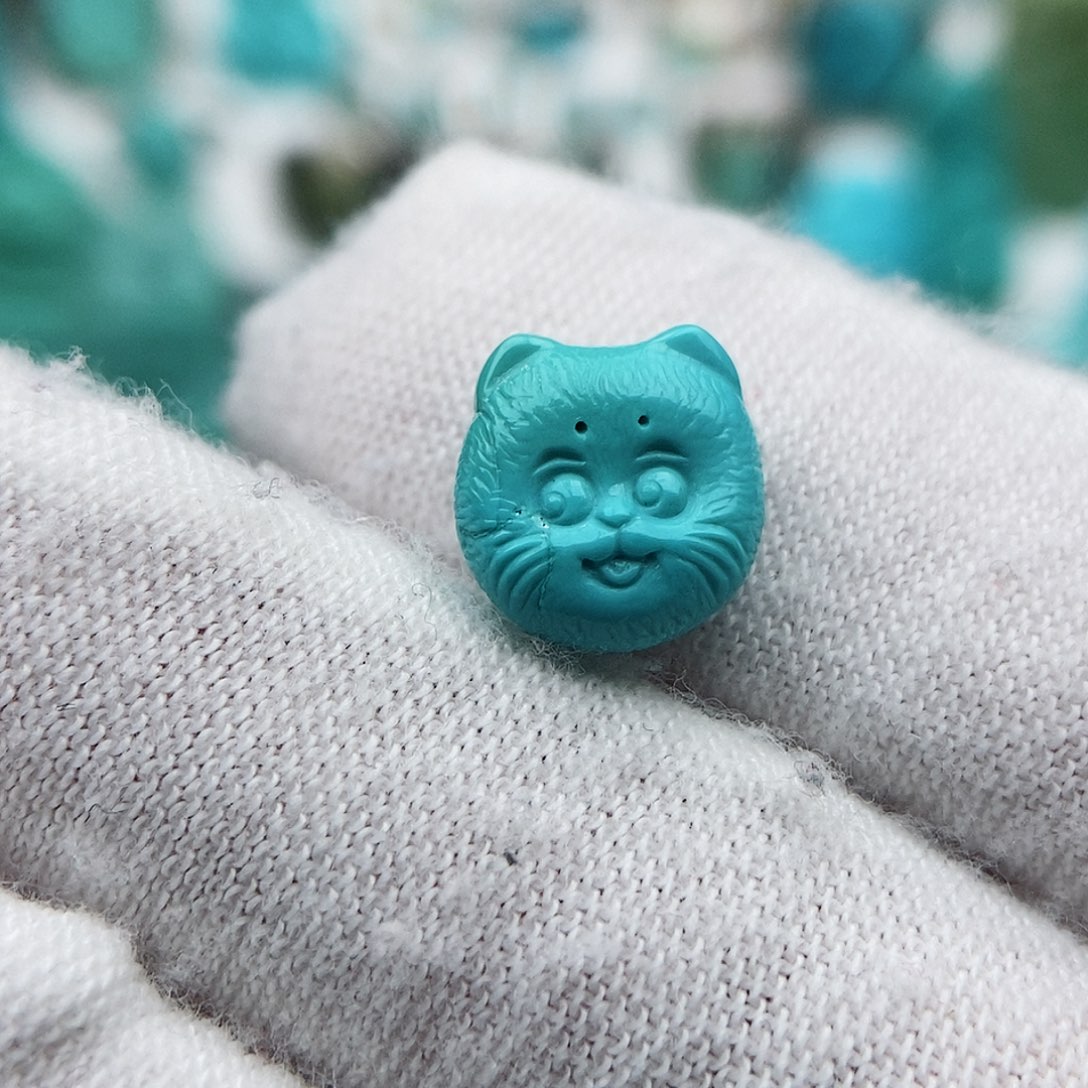 绿松石颈饰未镶嵌