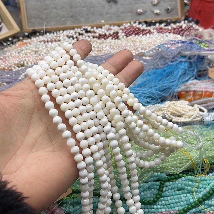 玛瑙/玉髓珠宝半成品未镶嵌一条6mm白贝壳